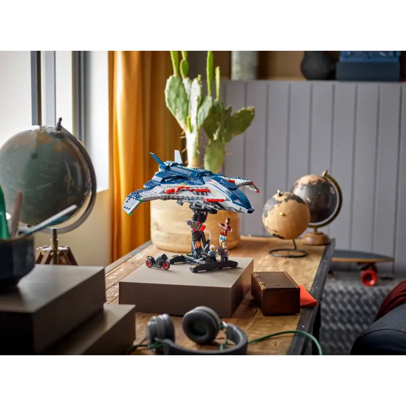 Конструктор LEGO Super Heroes Месники: Ера Альтрона Квінджет (76325)