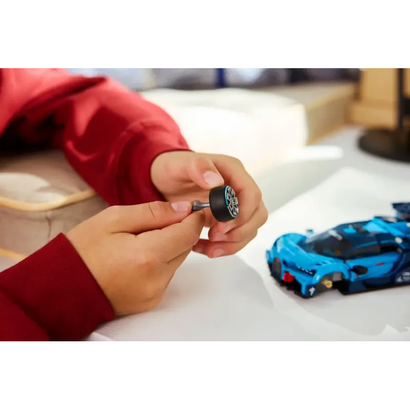 Конструктор LEGO Speed Champions Bugatti Vision GT Hyper (77253)