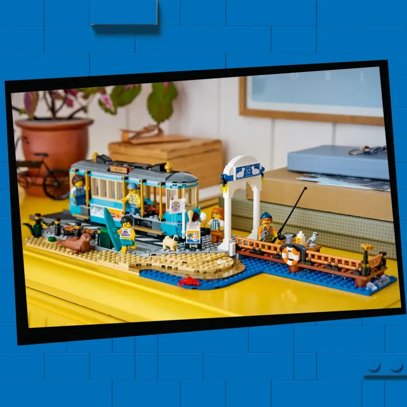 Конструктор LEGO City Класичний трамвай до пляжу (60506)