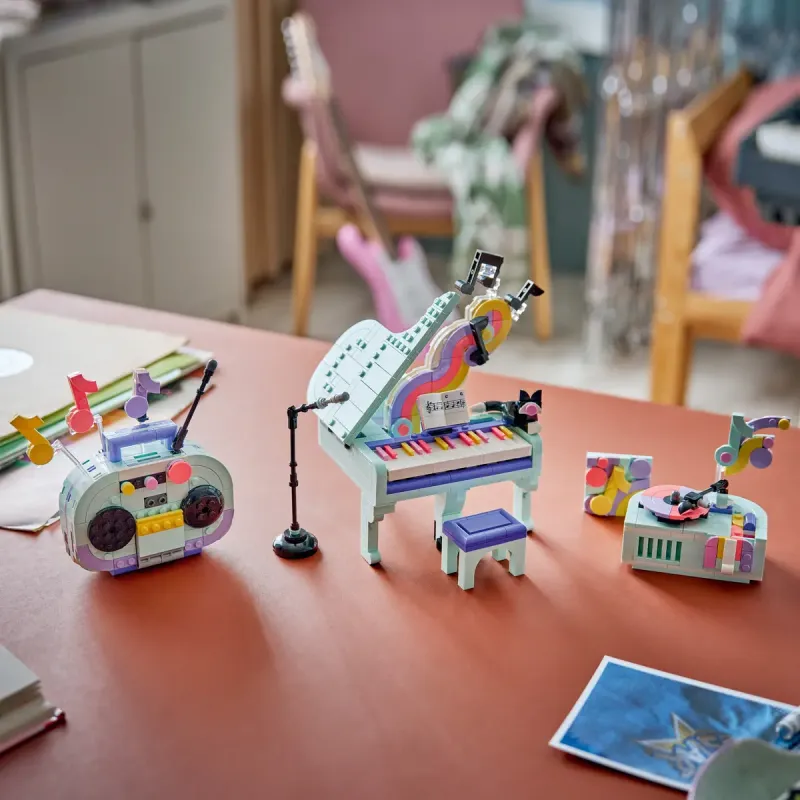 Конструктор LEGO Creator Фортепіано з котом (31392)