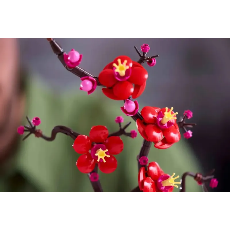 Конструктор LEGO Botanicals Сливовий цвіт (10369)