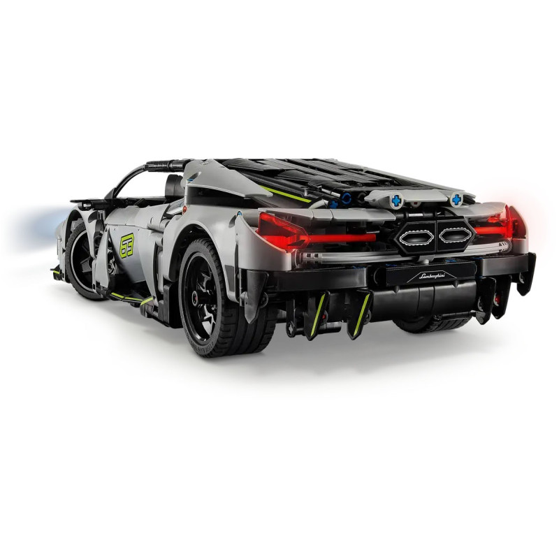 Конструктор LEGO Technic Суперкар Lamborghini Revuelto (42214)