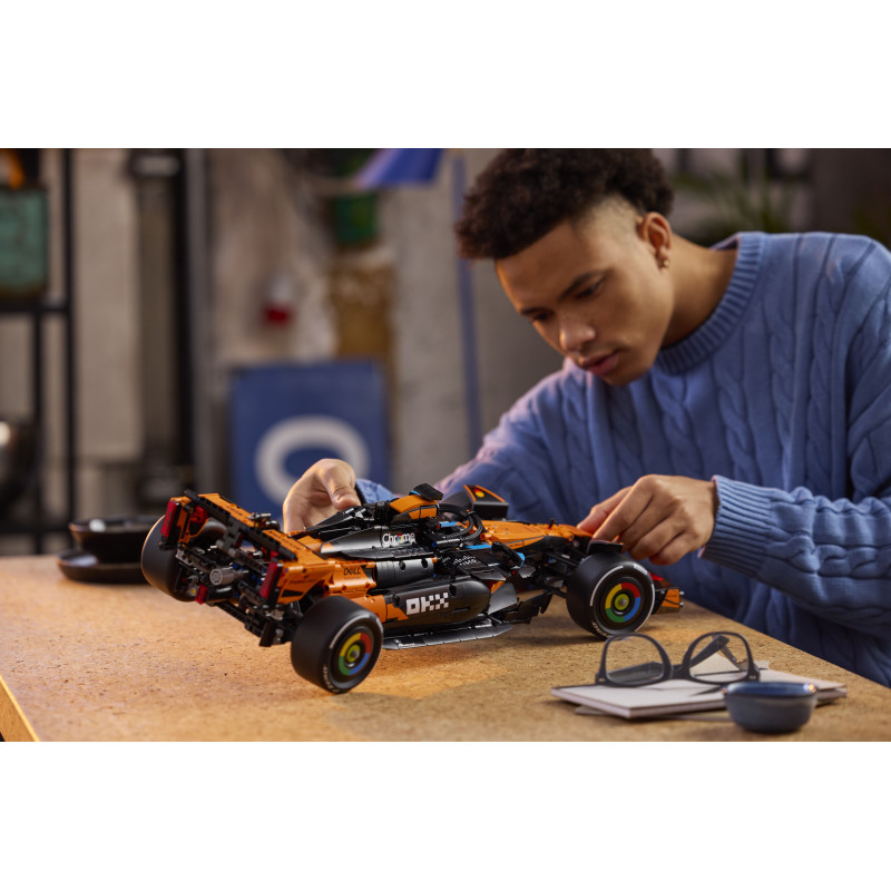 Конструктор LEGO Technic McLaren MCL39 F1 (42228)