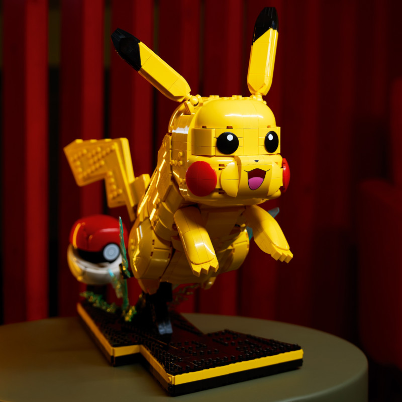 Конструктор LEGO Pokemon Пікачу та покебол (72152)