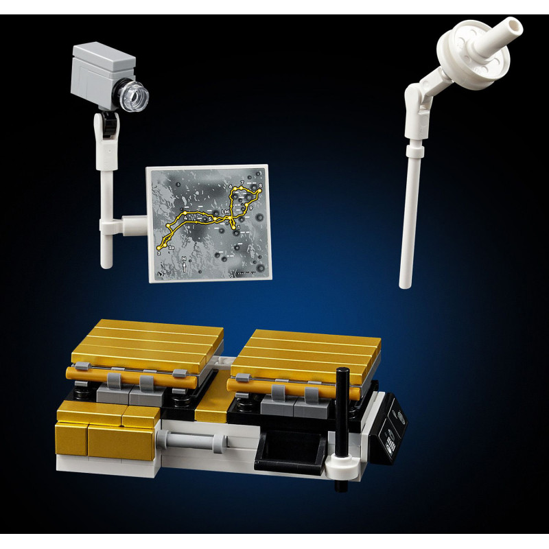 Конструктор LEGO Місячний автомобіль NASA Apollo (42182)