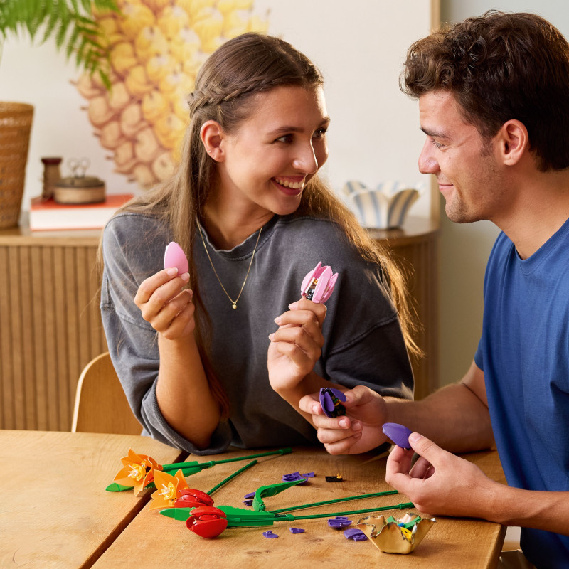 Конструктор LEGO Botanicals Букет тюльпанів (11501)