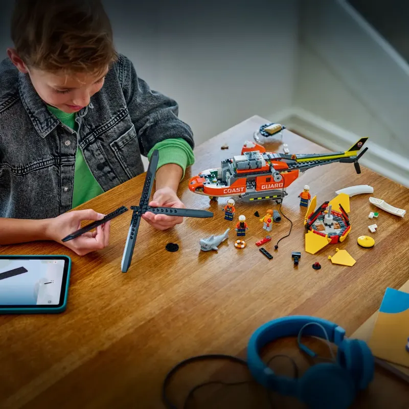 Конструктор LEGO City Гелікоптер берегової охорони (60503)