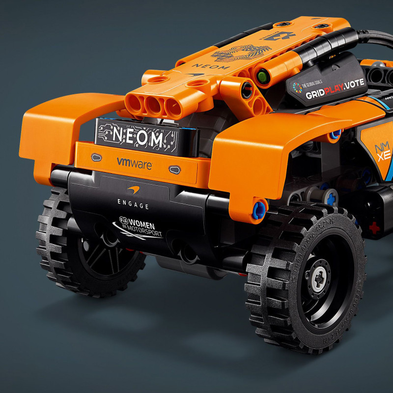 Конструктор LEGO Technic Neom McLaren Extreme E (42166)