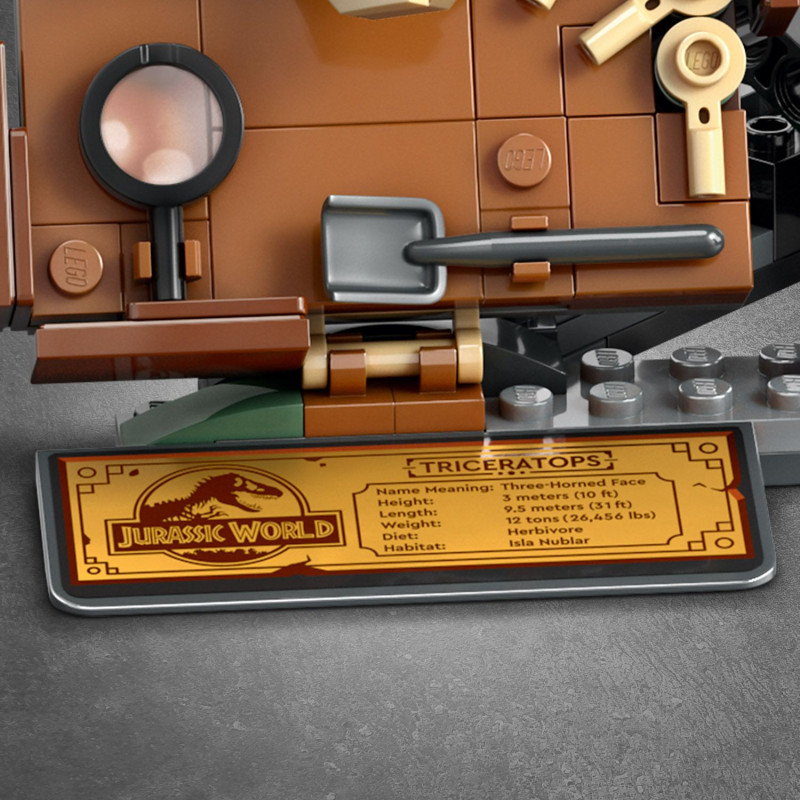 Конструктор LEGO Jurassic World Скам'янілості динозаврів: череп трицератопсу (76969)