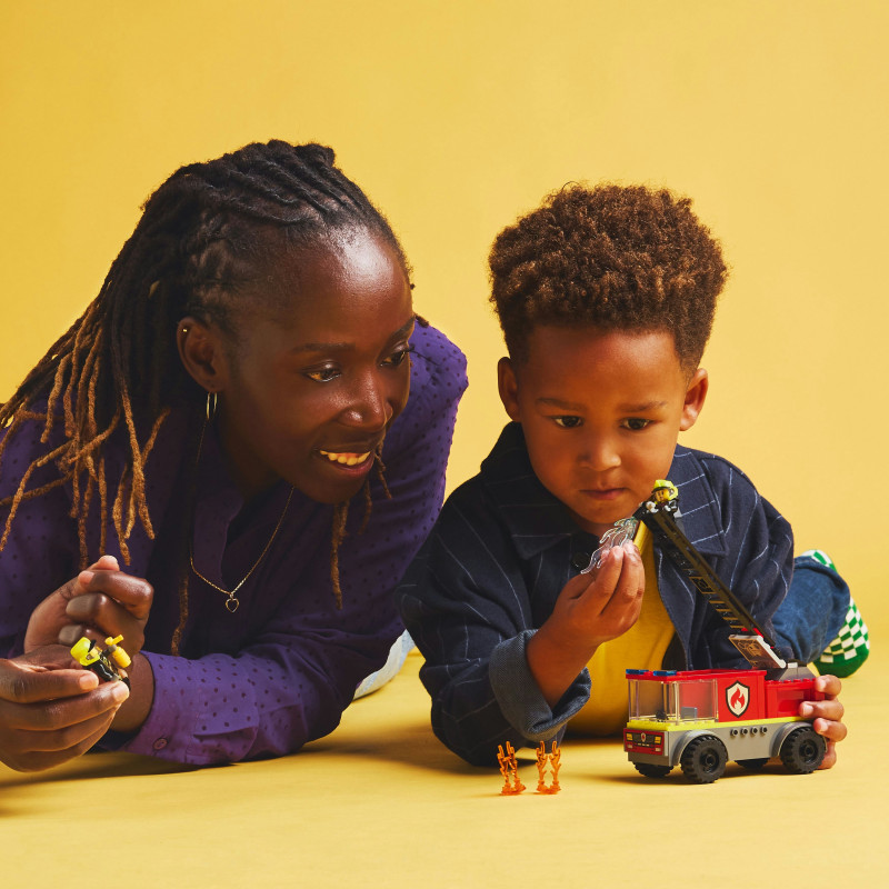 Конструктор LEGO City Пожежна машина з драбиною (60463)