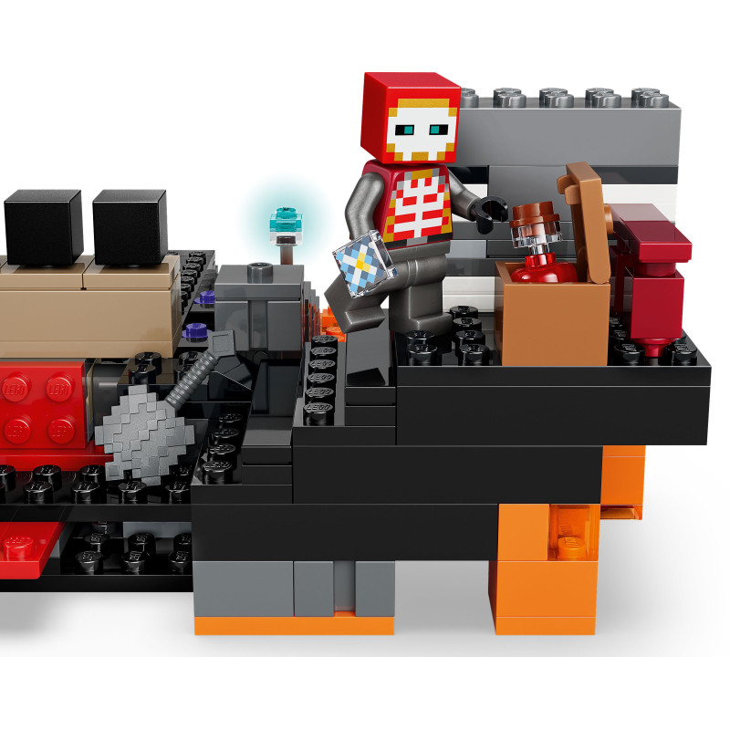 Конструктор LEGO Minecraft Битва за Візер (21590)