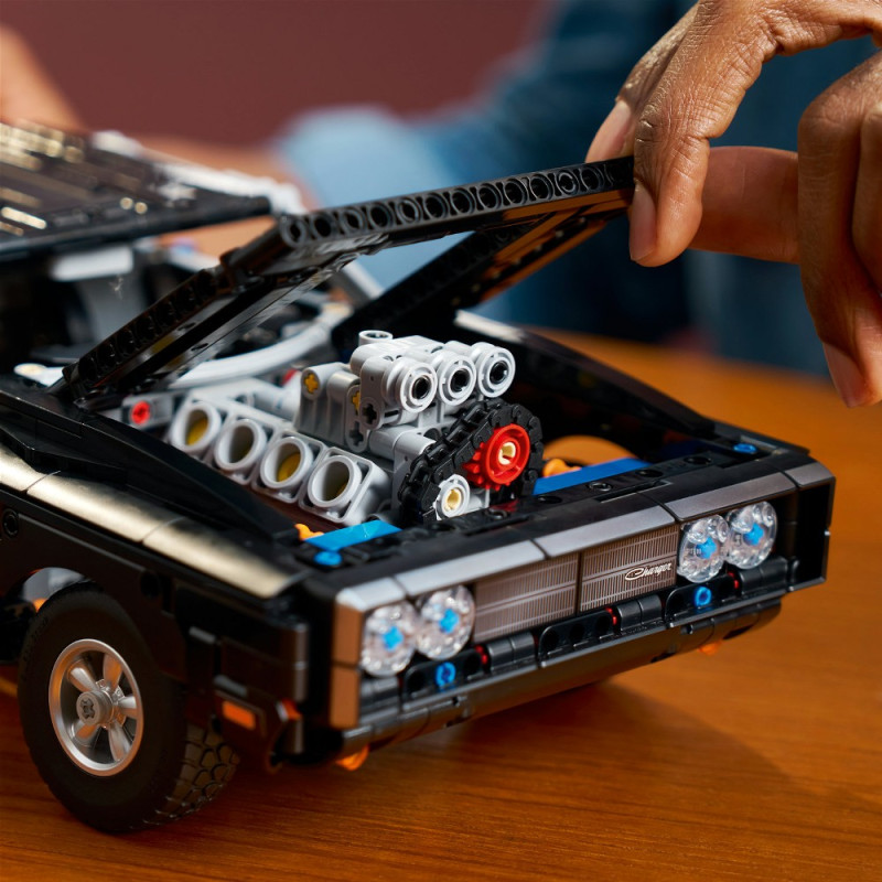 Конструктор LEGO Technic Форсаж Dodge Charger R/T (42231)