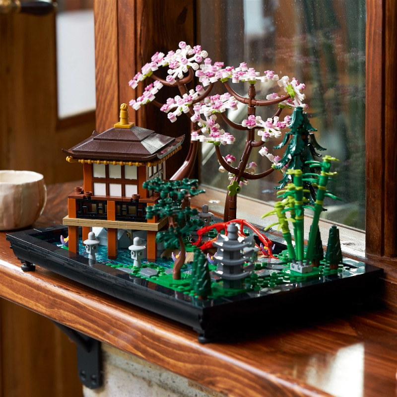 Конструктор LEGO Icons Тихий сад 10315