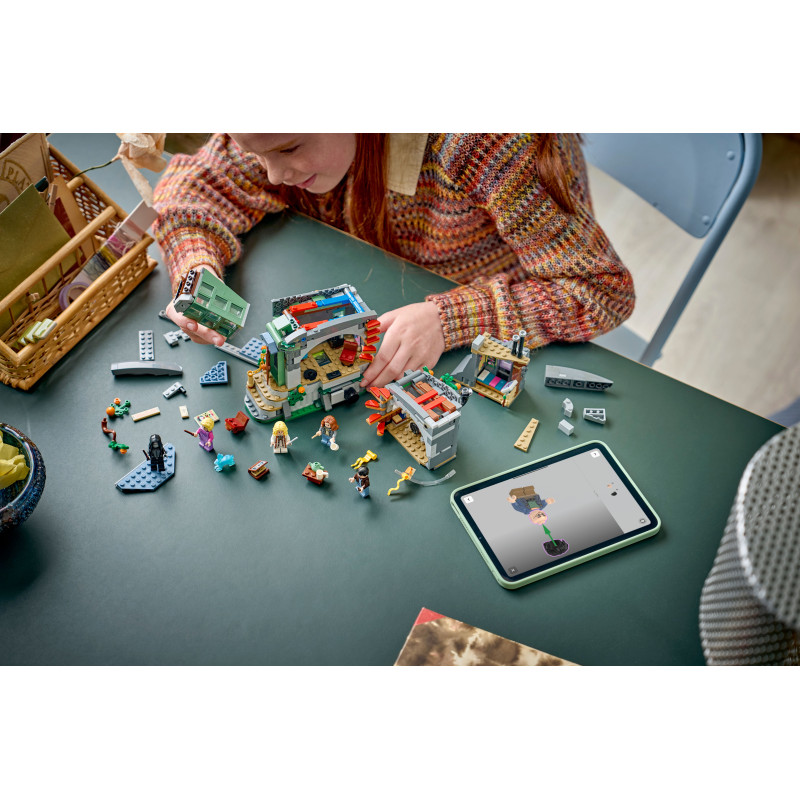 Конструктор LEGO Harry Potter Будинок Луни Лавґуд (76467)