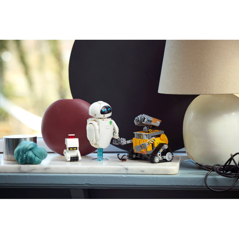 Конструктор LEGO® Disney ВОЛЛ·І та Єва (43279)