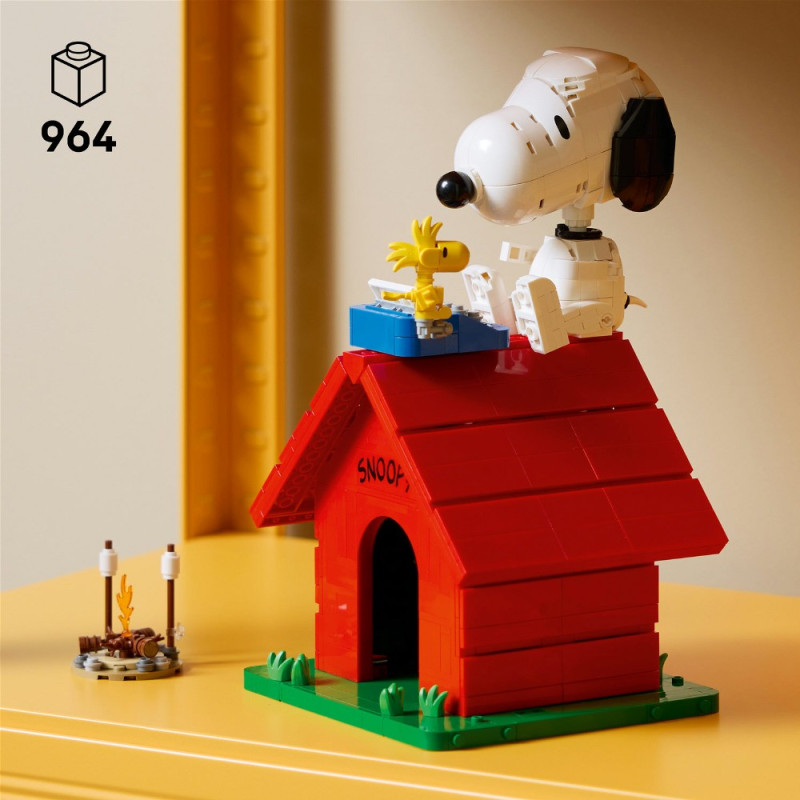 Конструктор LEGO Ideas «Дрібниця»: будка Снупі 21368