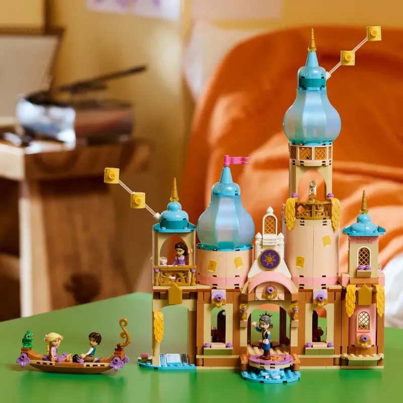 Конструктор LEGO Disney Princess Замок Рапунцель (43297)