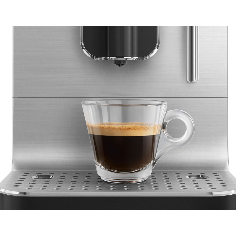 Кофемашина SMEG BCC12BLMEU