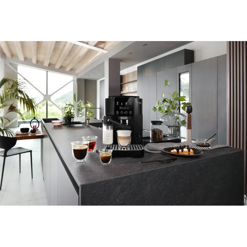 Кофемашина Delonghi ECAM220.60.B