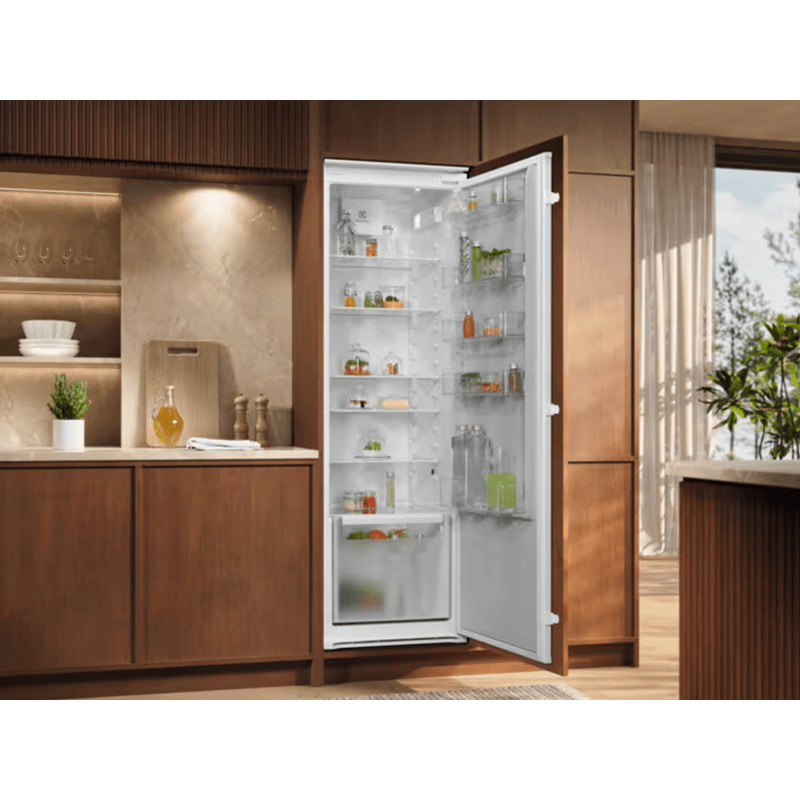 Встраиваемый холодильник Electrolux ERD6DE18S4