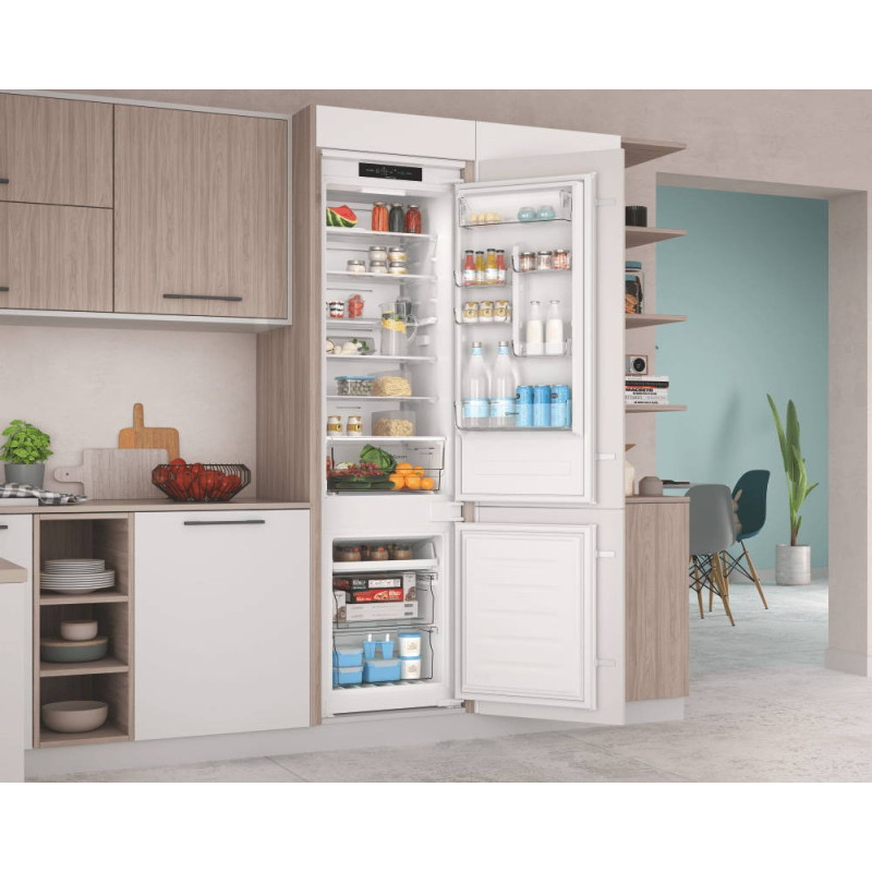 Indesit INC20T321EU