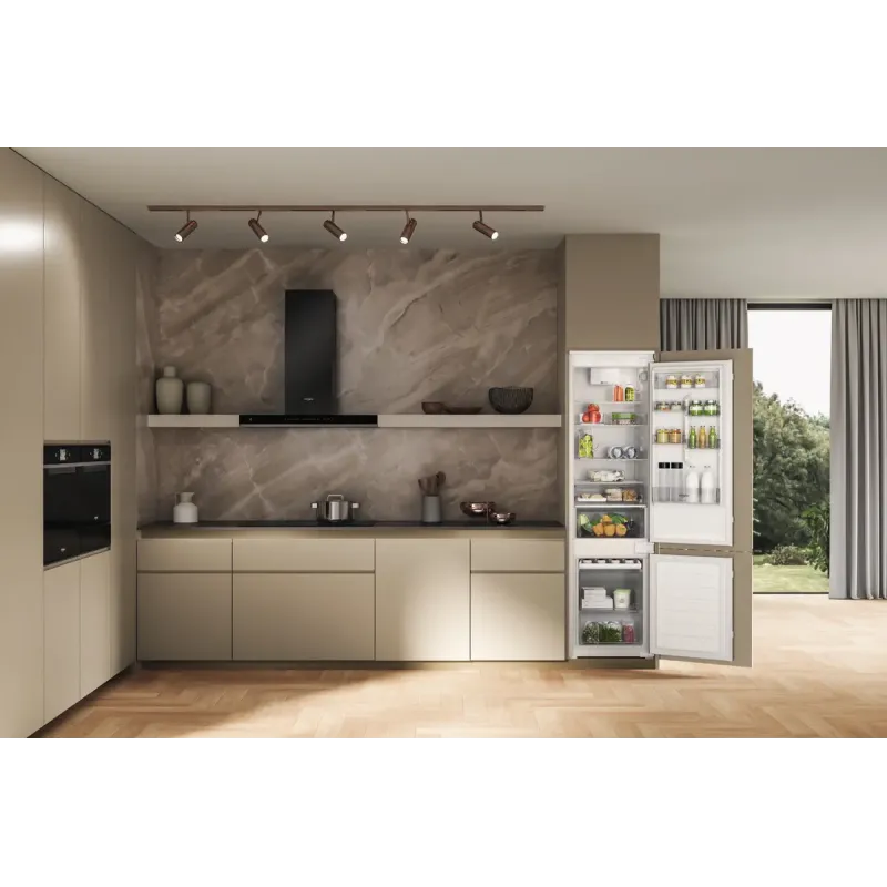 Вбудований холодильник Whirlpool WHC20D011B1