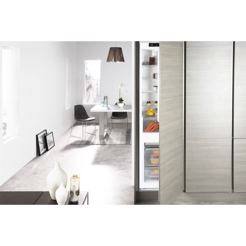 Whirlpool ART 9811 SF2