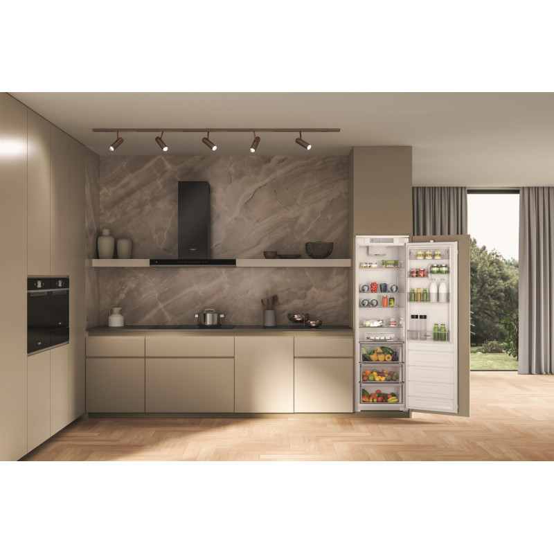 Встраиваемый холодильник Whirlpool WHSD18A013C1