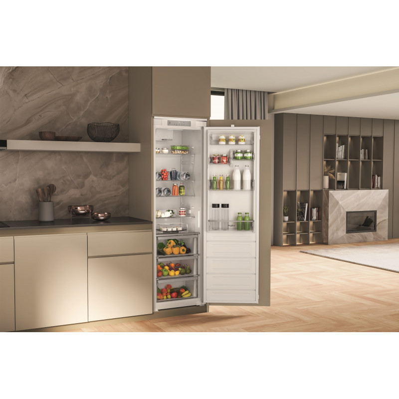 Встраиваемый холодильник Whirlpool WHSD18A013C1