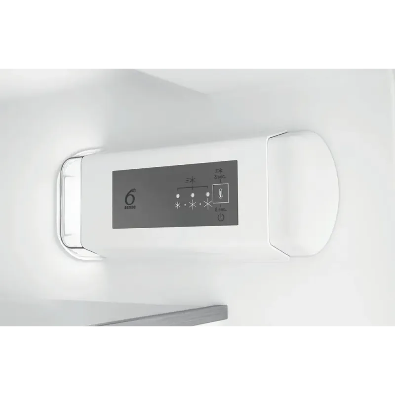 Встраиваемый холодильник Whirlpool WHC18T132