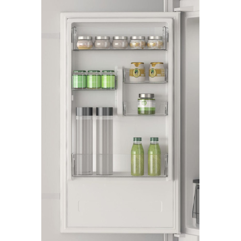 Вбудований холодильник Whirlpool WHC18T132
