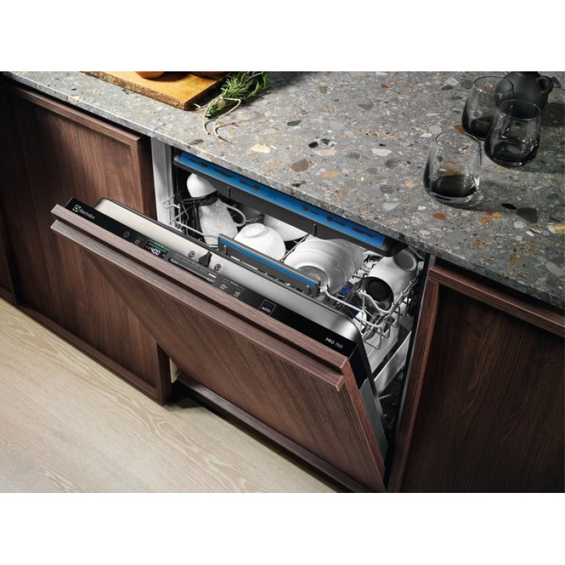 Вбудована посудомийна машина Electrolux EMG 48200L