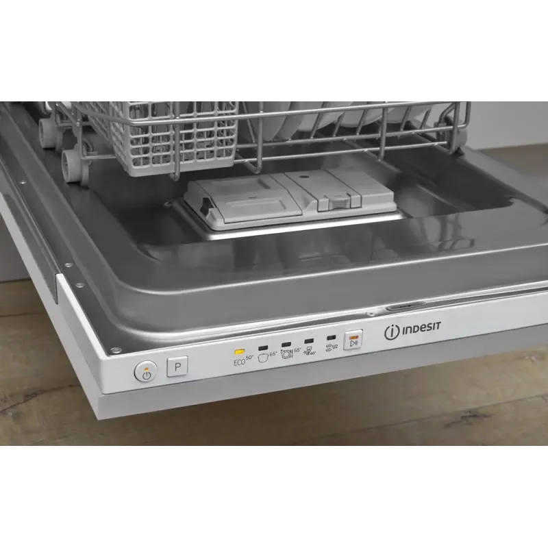 Встраиваемая посудомоечная машина Indesit DSIE 2B10