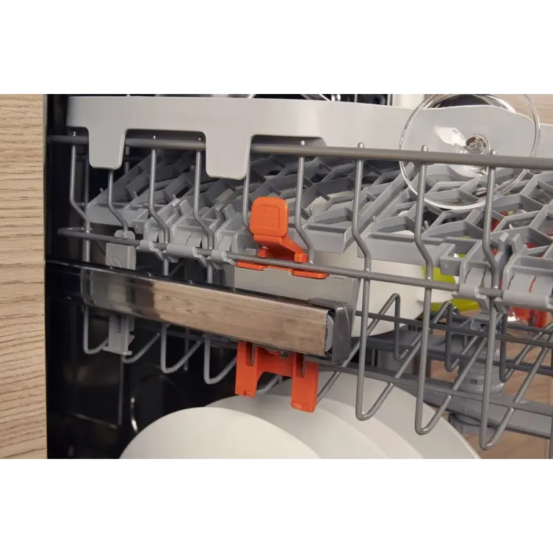 Встраиваемая посудомоечная машина Hotpoint-Ariston HSIO 3O23 WFE