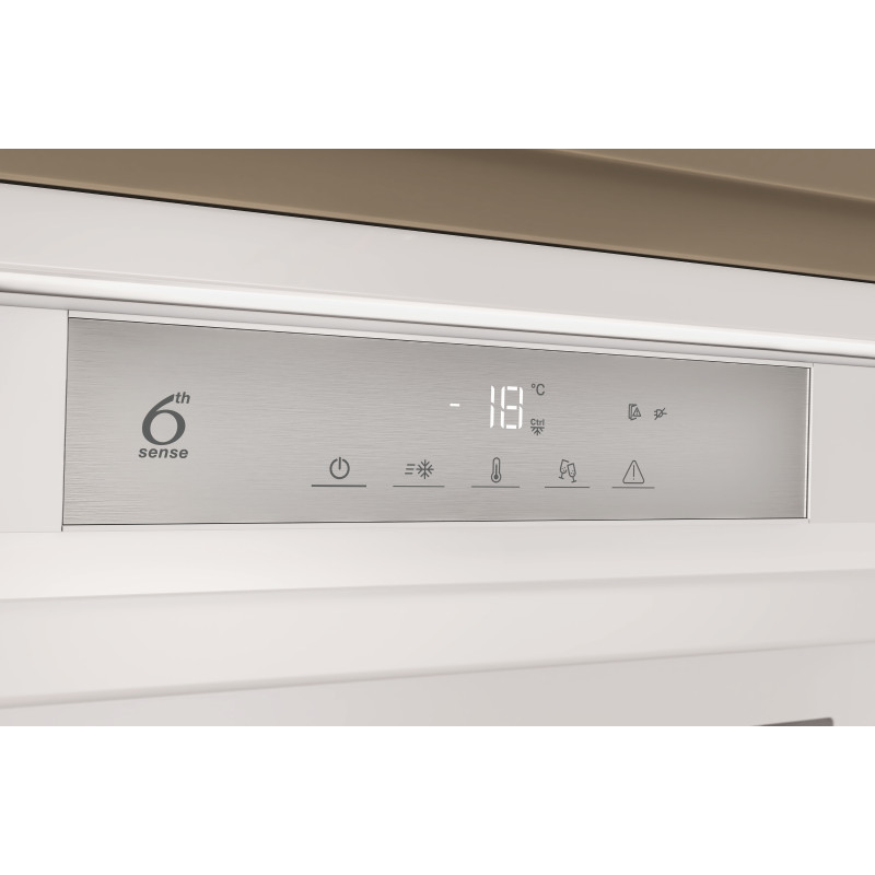 Вбудована морозильна камера Whirlpool WHSD18F013D1