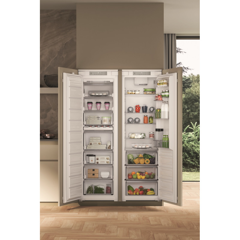Вбудована морозильна камера Whirlpool WHSD18F013D1