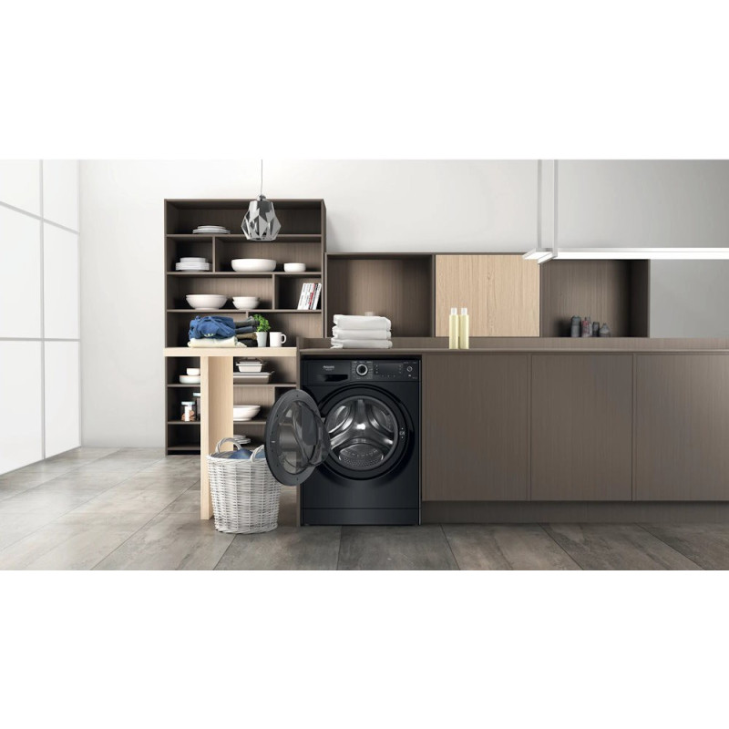 Стиральная машина Hotpoint-Ariston NDD11725BDA EE