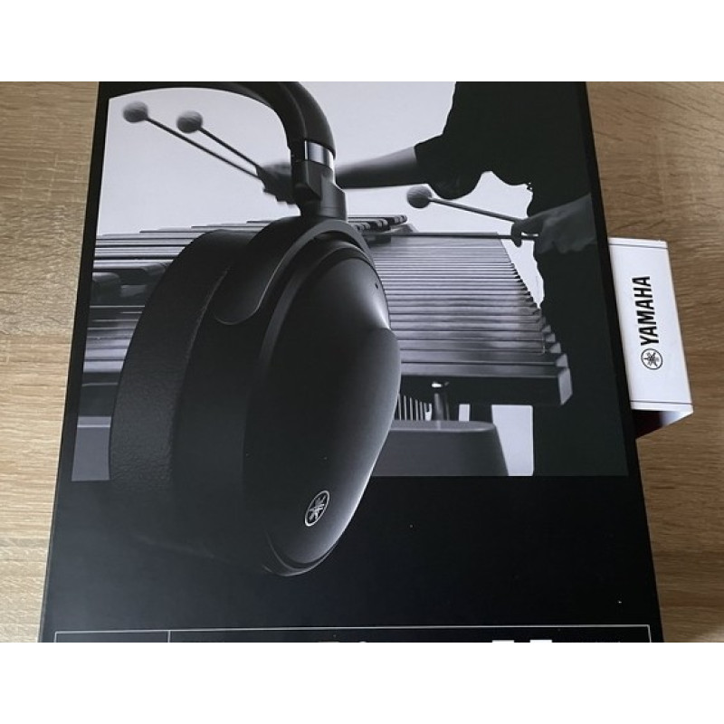 Yamaha YH-E700A Black