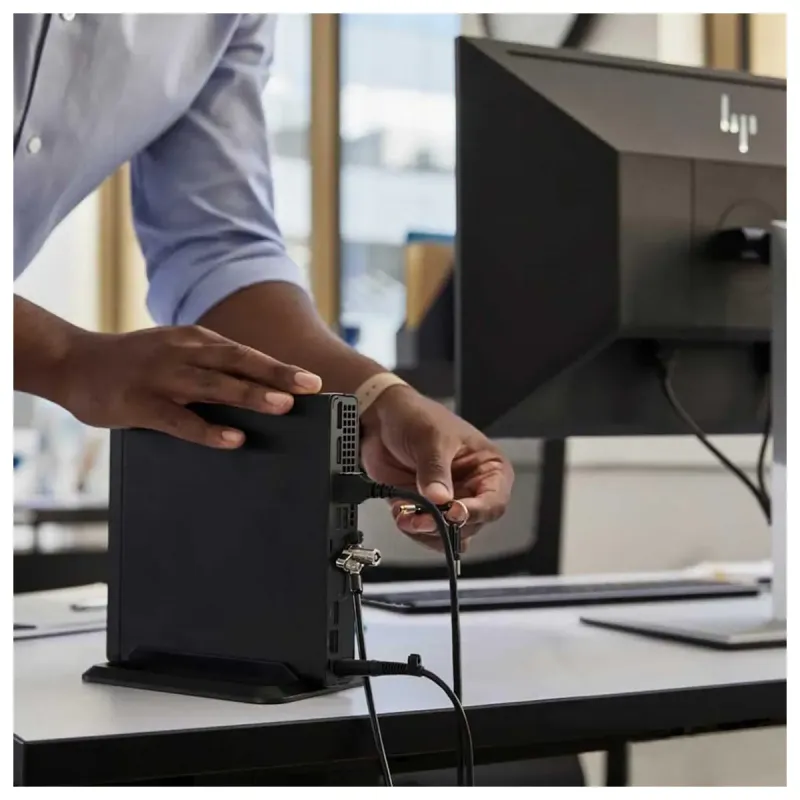 Настольный компьютер HP Pro 400-G9 Mini (884V0EA)