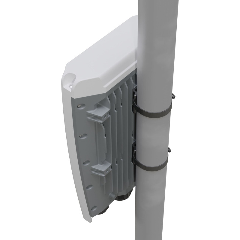 Коммутатор MikroTiK CRS504-4XQ-OUT