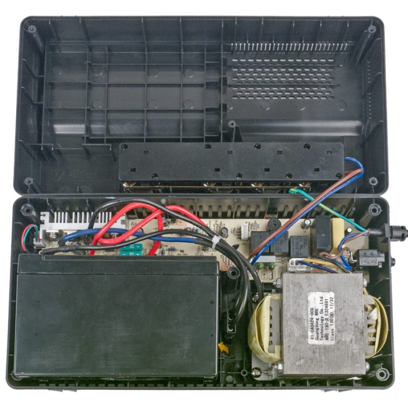 ДБЖ APC Easy UPS 800VA Schuko (BV800I-GR)