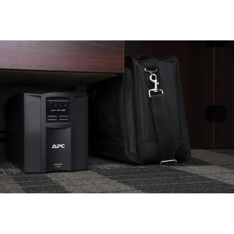 ДБЖ APC Smart-UPS 1000VA 230V LCD IEC w/SmartConnect (SMT1000IC)