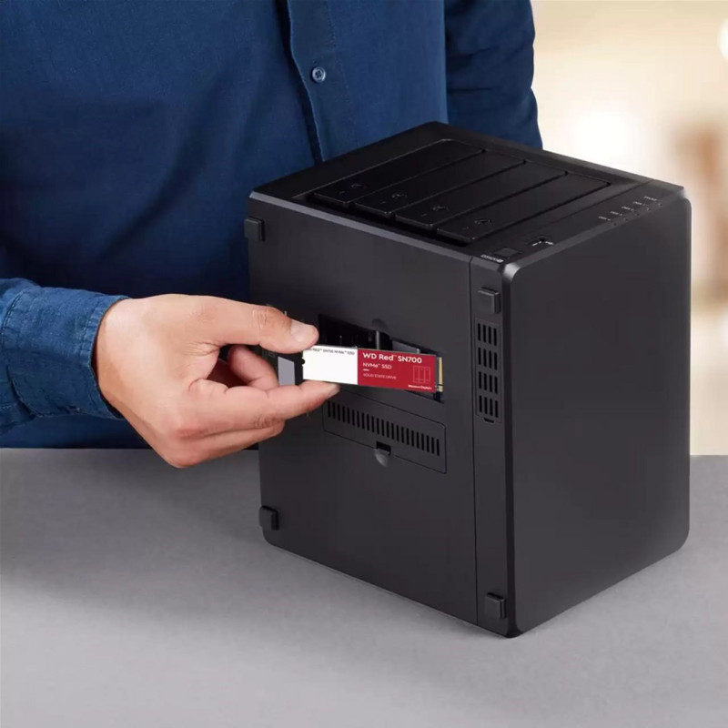 SSD накопичувач WD Red SN700 2 TB (WDS200T1R0C)