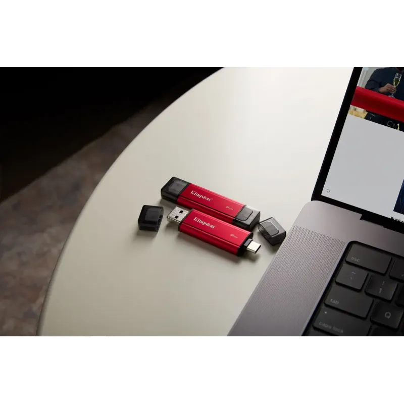 SSD накопитель Kingston Dual Portable 1 TB (SPSD/1TB)