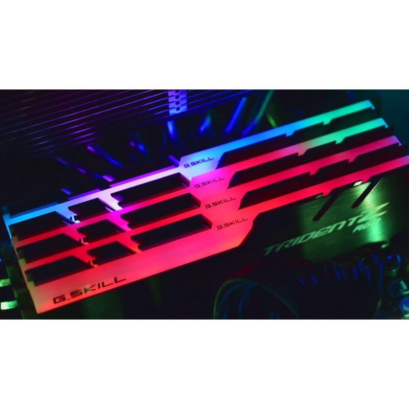 Оперативна пам'ять G.Skill DDR4-4000 16384MB PC4-32000 (Kit of 2x8192) Trident Z RGB (F4-4000C18D-16GTZRB)