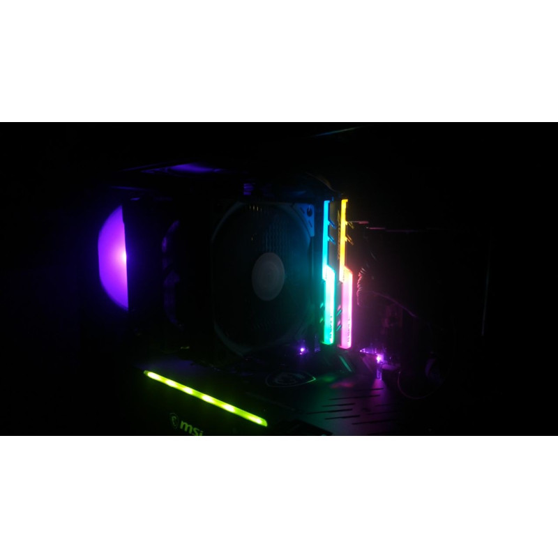 Оперативна пам'ять G.Skill DDR4-4000 16384MB PC4-32000 (Kit of 2x8192) Trident Z RGB (F4-4000C18D-16GTZRB)