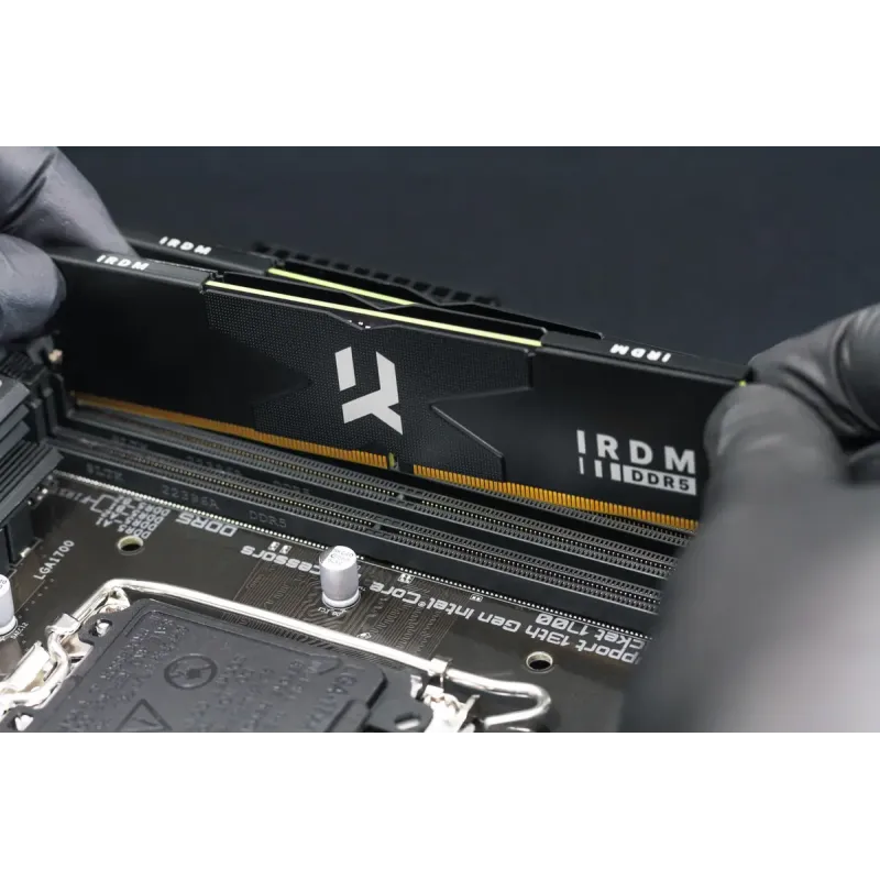 Оперативна пам'ять GOODRAM 32 GB (2x16GB) DDR5 6000 MHz IRDM Black (IR-6000D564L30S/32GDC)