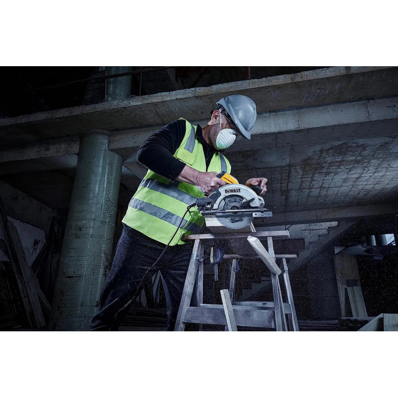 Дисковая пила DeWALT DWE5615