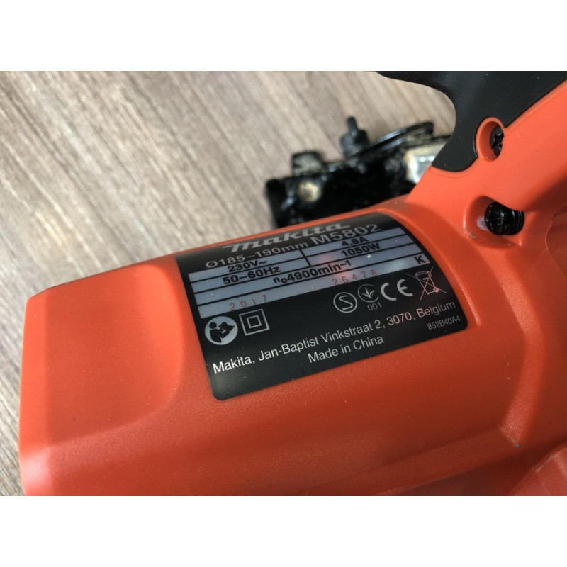 Makita M5802