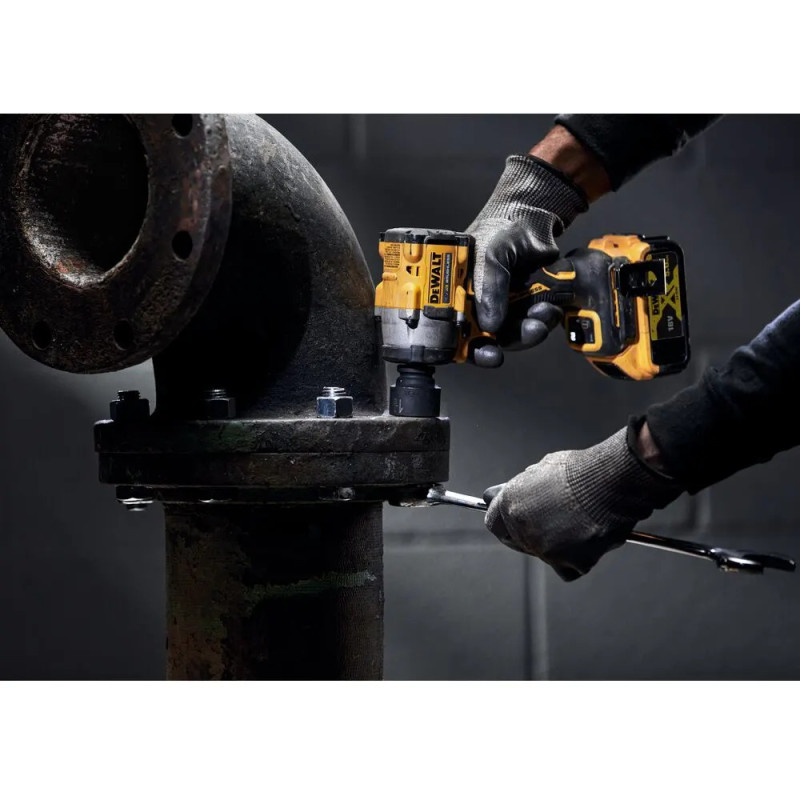 DeWALT DCF921NT